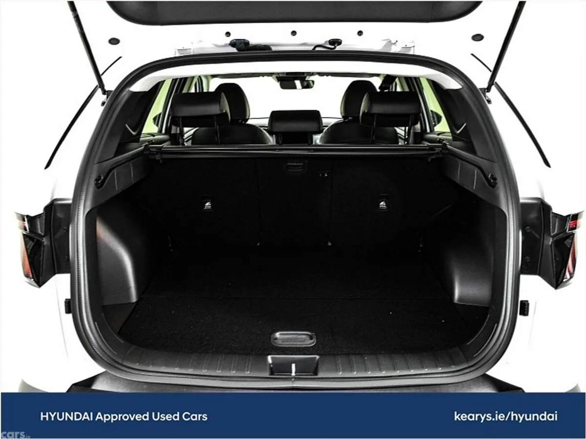 Hyundai Tucson SUV, Petrol Hybrid, 2023, White
