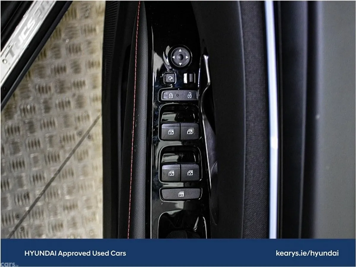 Hyundai Tucson SUV, Petrol Plug-in Hybrid, 2023, Grey
