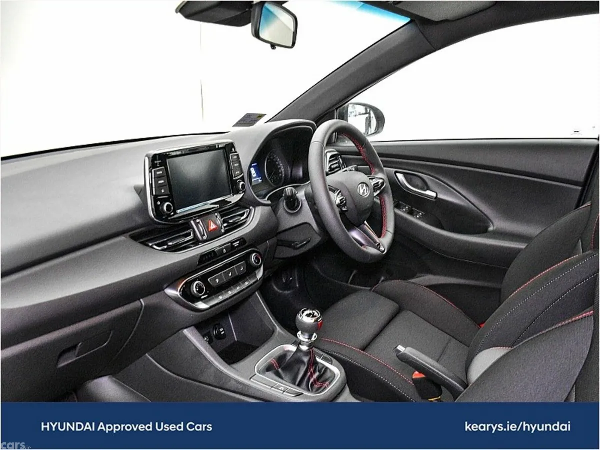 Hyundai i30 Hatchback, Petrol, 2027, Red