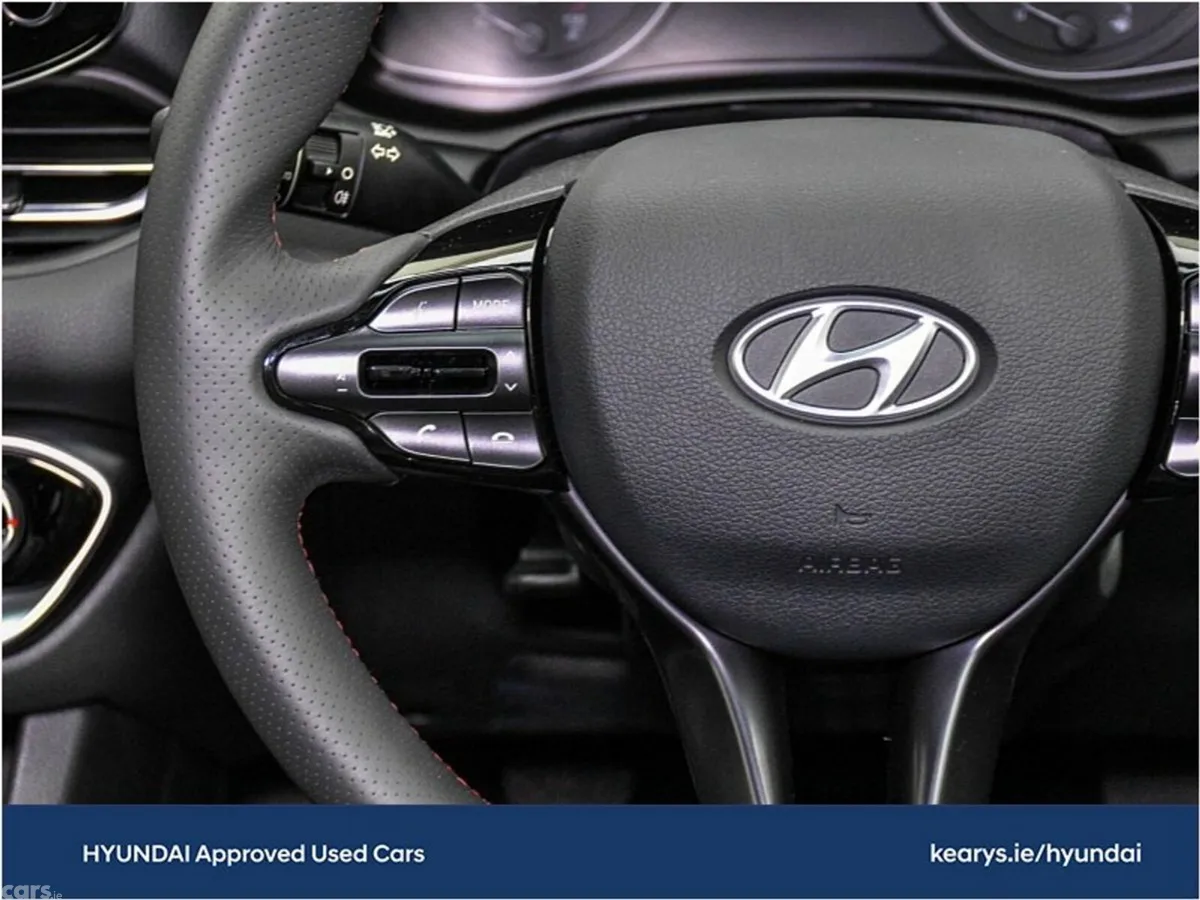 Hyundai i30 Hatchback, Petrol, 2027, Red