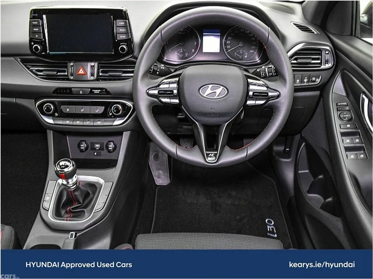 Hyundai i30 Hatchback, Petrol, 2027, Red