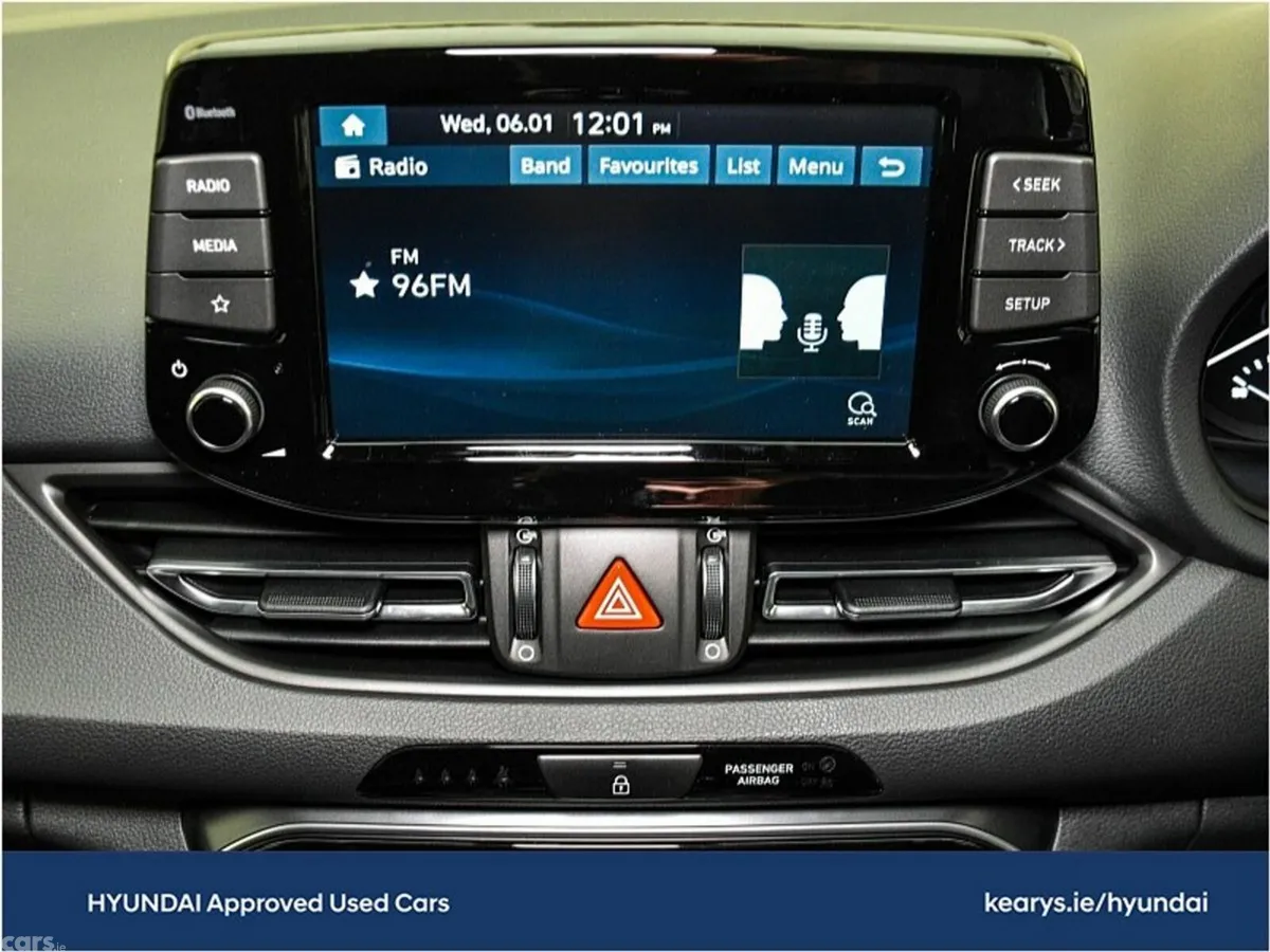 Hyundai i30 Hatchback, Petrol, 2027, Red