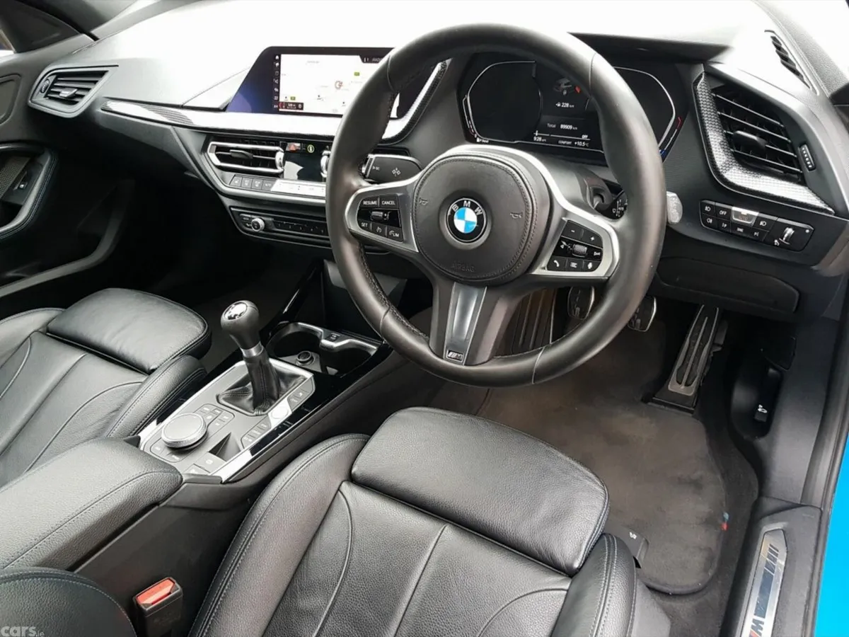 BMW 1-Series Hatchback, Diesel, 2020, Blue