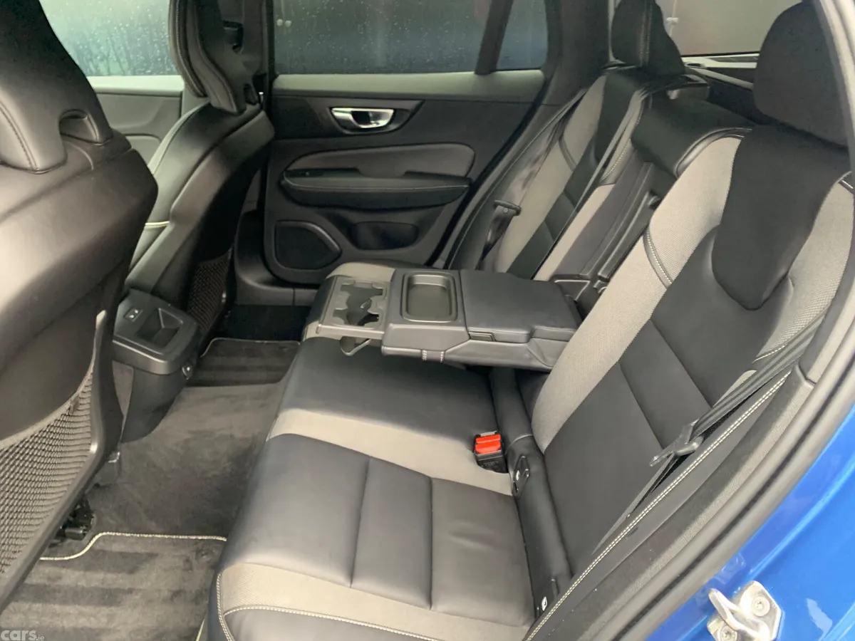 Volvo V60 Estate, Diesel, 2021, Blue