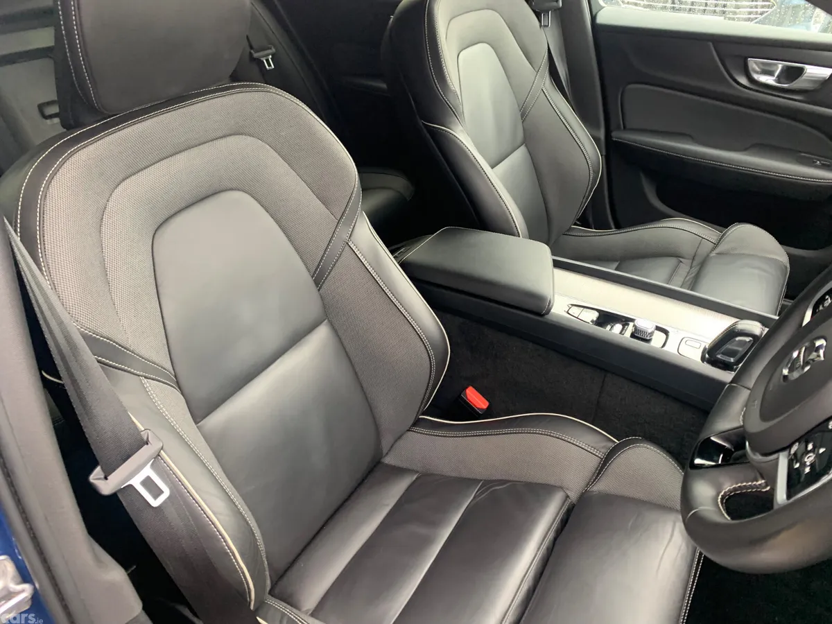 Volvo V60 Estate, Diesel, 2021, Blue