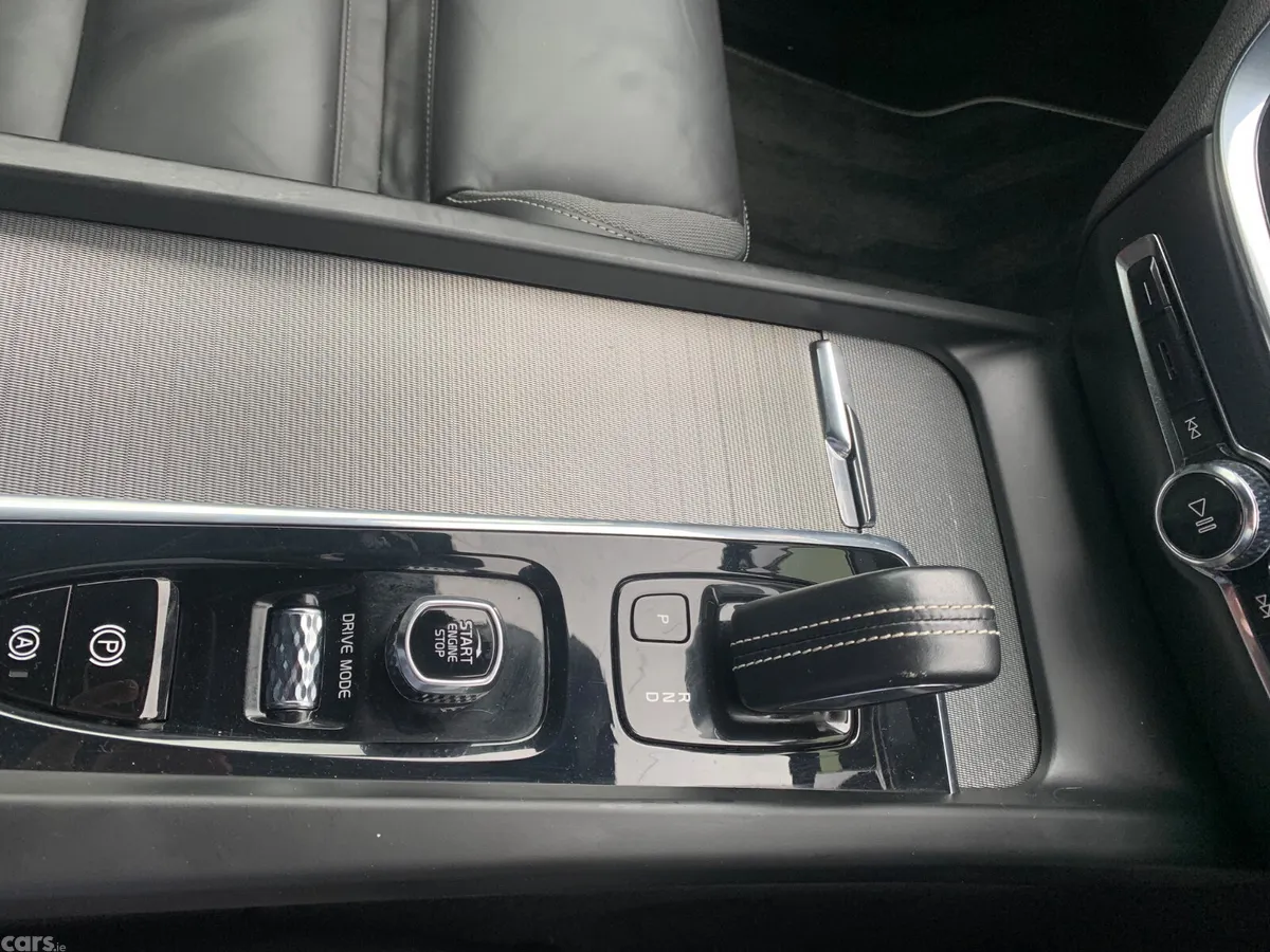 Volvo V60 Estate, Diesel, 2021, Blue