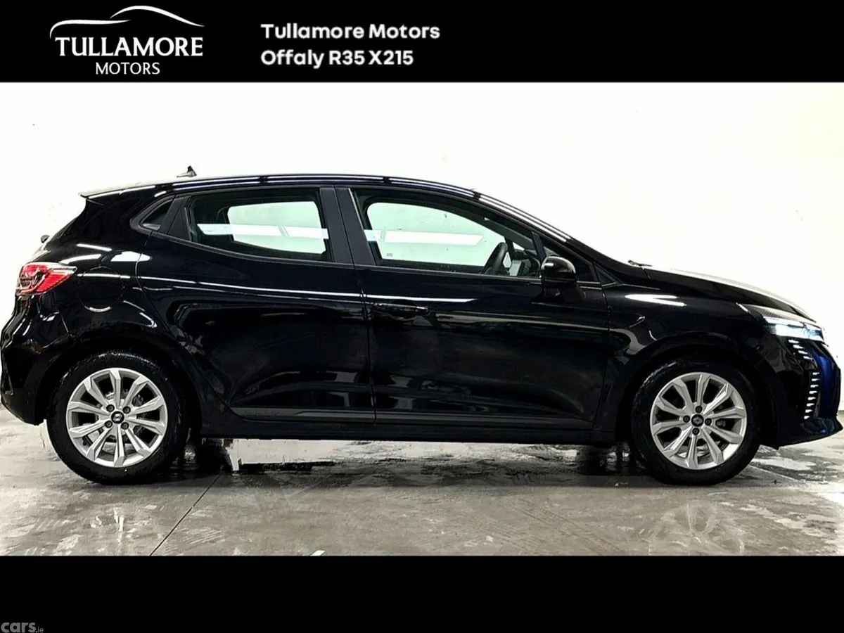Renault Clio Hatchback, Petrol, 2025, Black