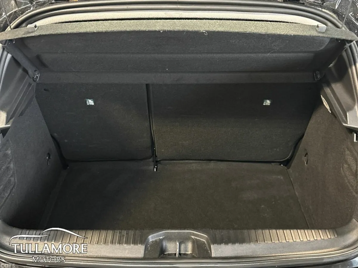 Renault Clio Hatchback, Petrol, 2025, Black