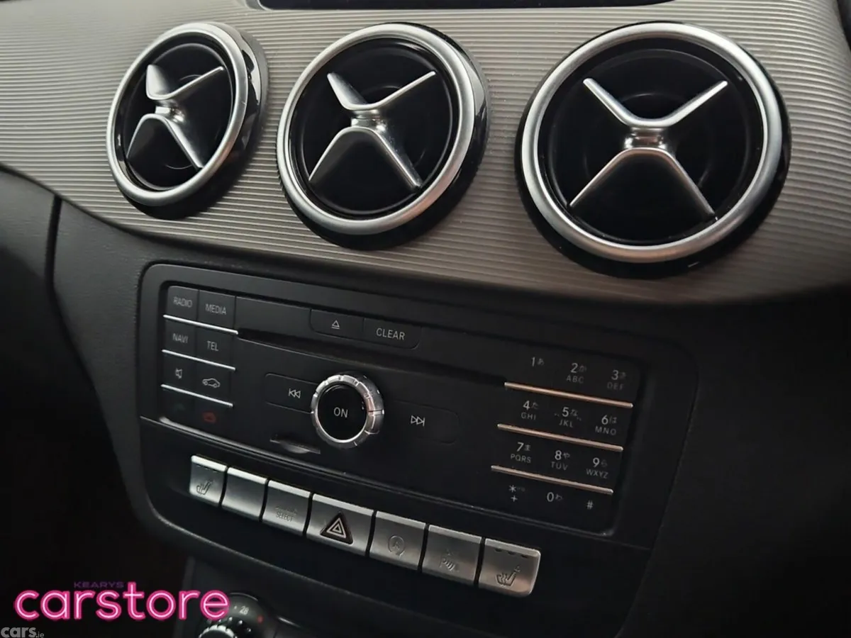 Mercedes-Benz B-Class MPV, Petrol, 2017, Red