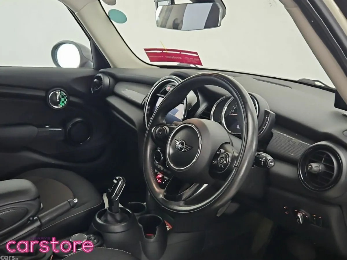 Mini Cooper Hatchback, Petrol, 2018, White