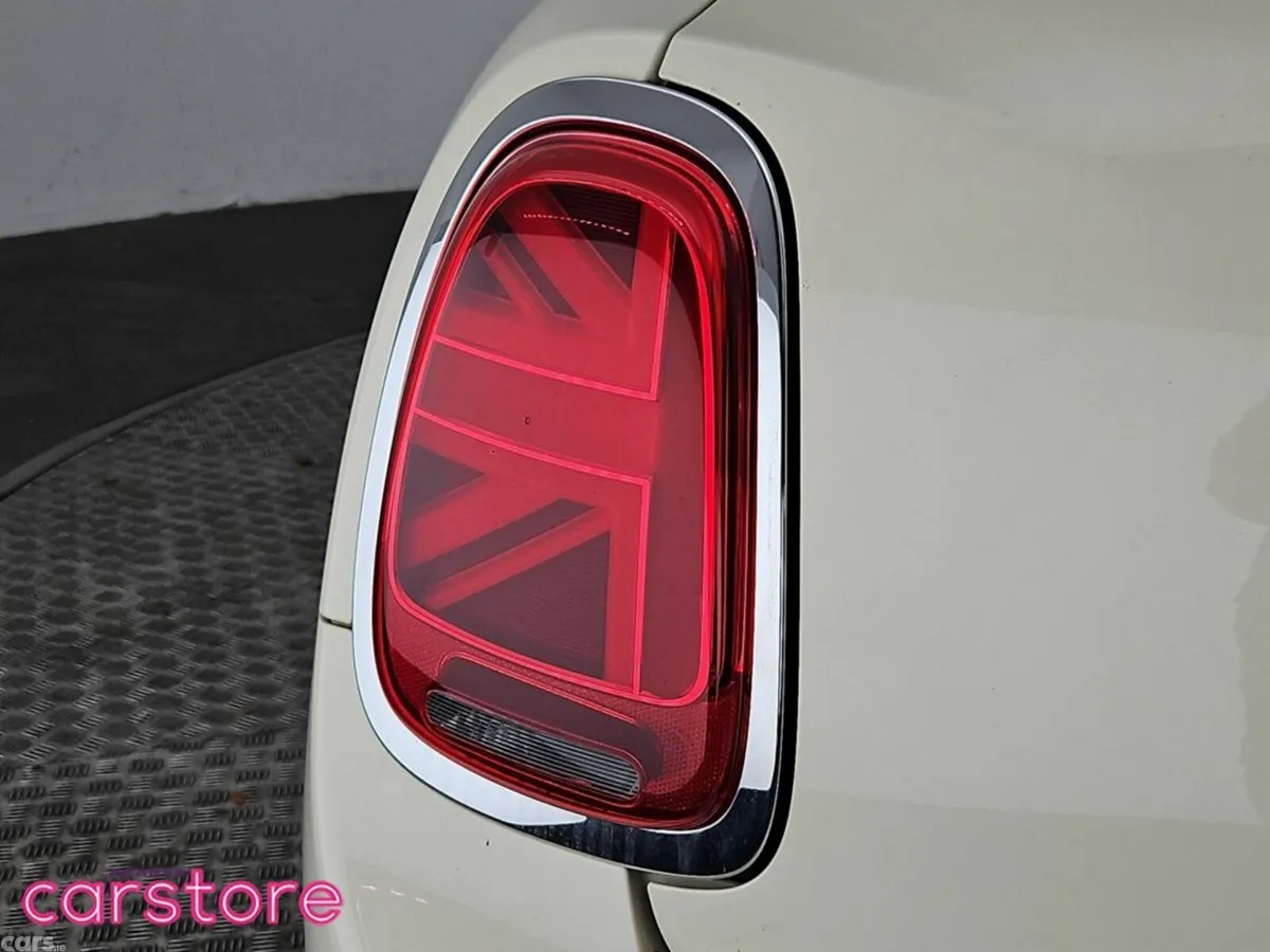 Mini Cooper Hatchback, Petrol, 2018, White