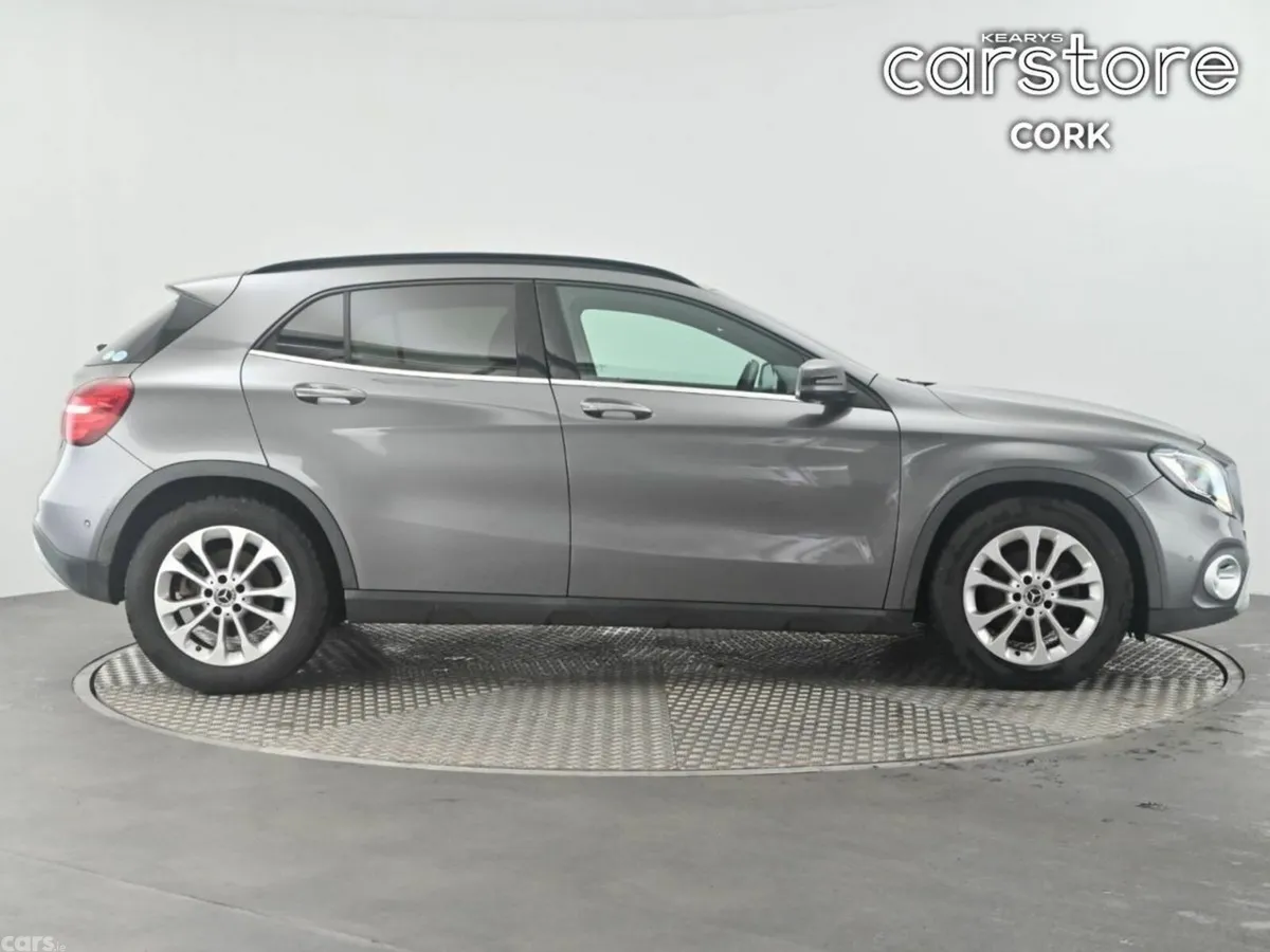 Mercedes-Benz GLA SUV, Petrol, 2017, Grey