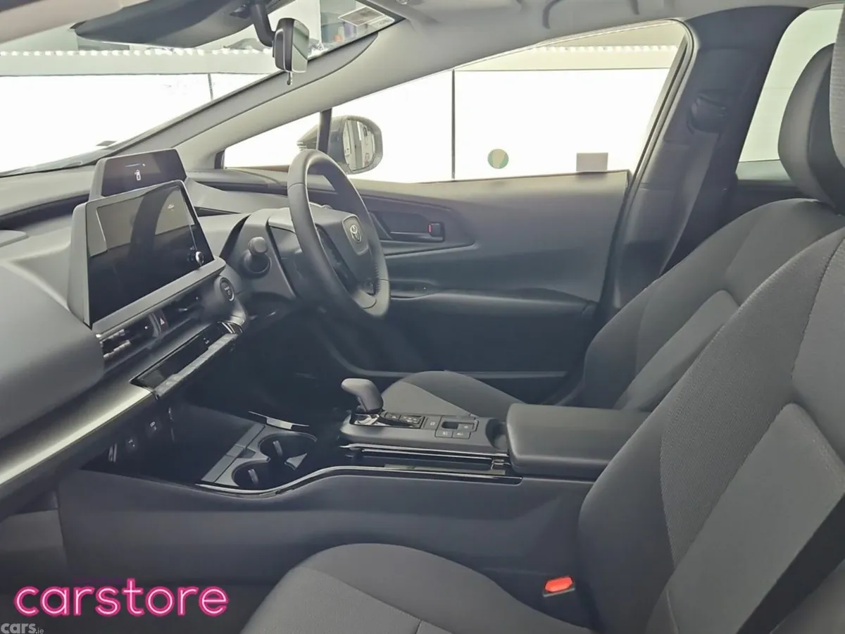 Toyota Prius Hatchback, Petrol Hybrid, 2024, White