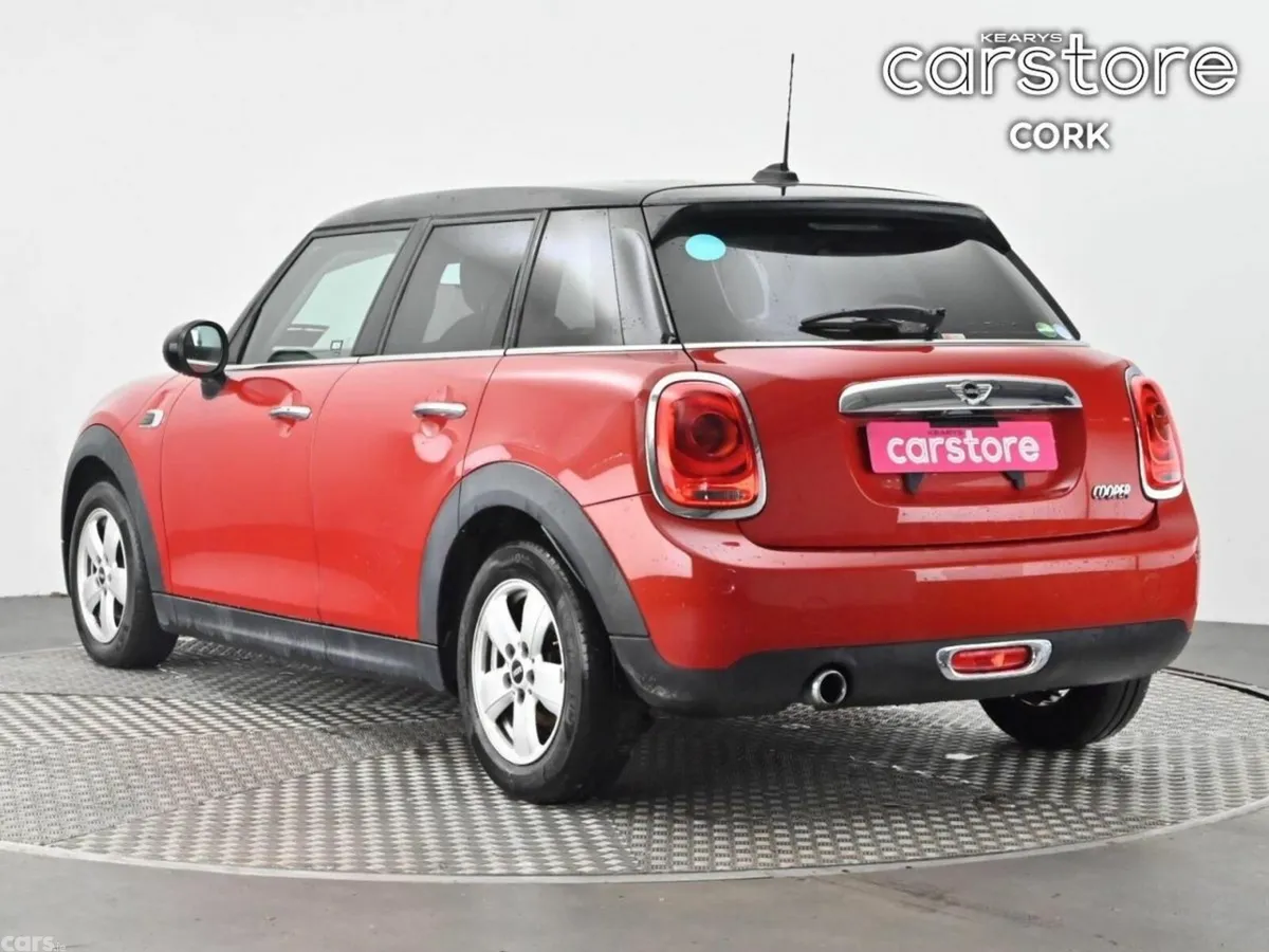 Mini Cooper Hatchback, Petrol, 2018, Red