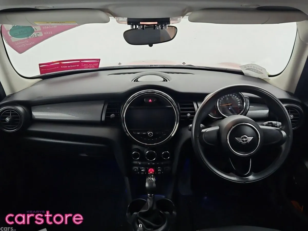 Mini Cooper Hatchback, Petrol, 2018, Red