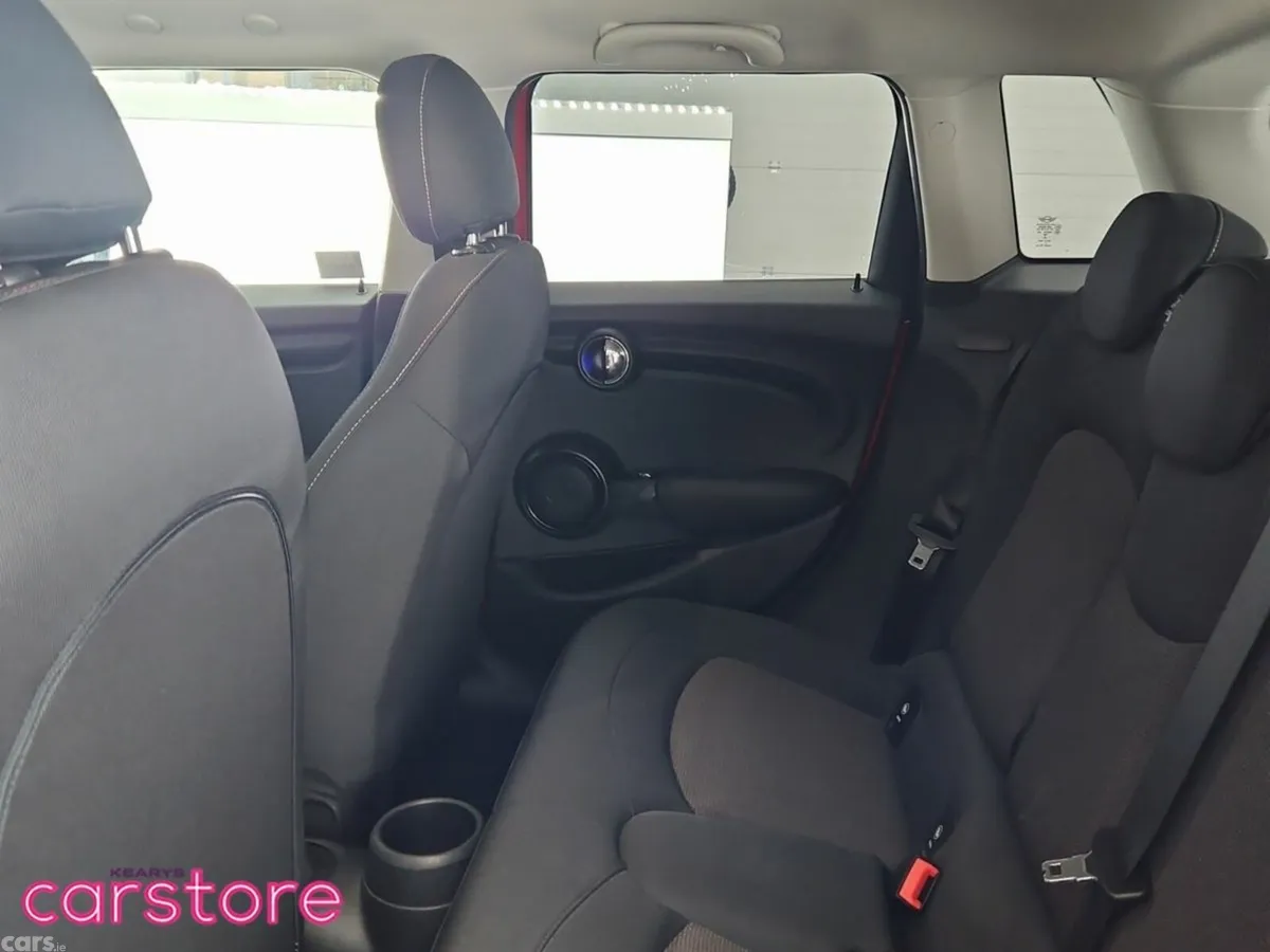 Mini Cooper Hatchback, Petrol, 2018, Red