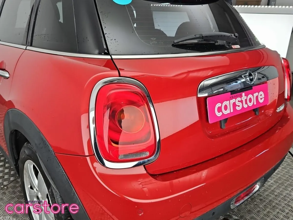 Mini Cooper Hatchback, Petrol, 2018, Red
