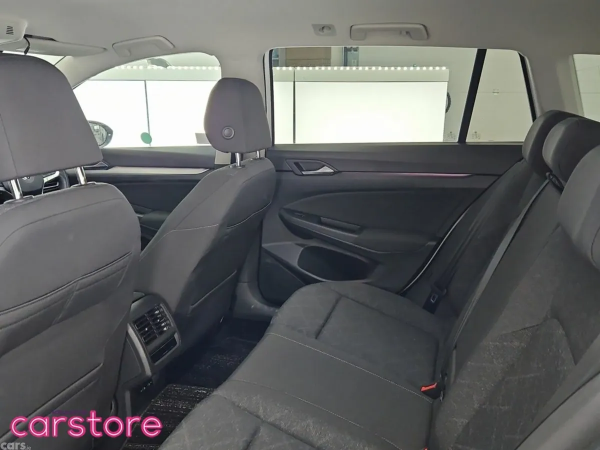 Volkswagen Golf Estate, Petrol, 2022, White