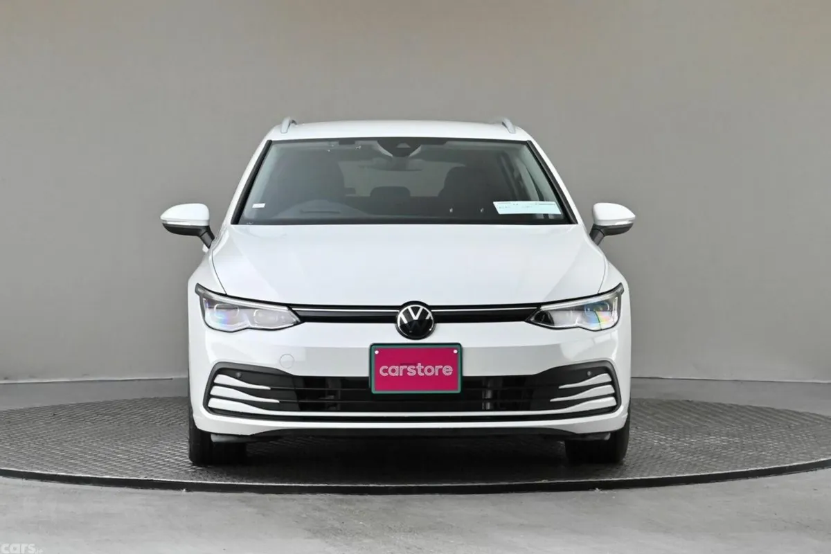 Volkswagen Golf Estate, Petrol Hybrid, 2022, White