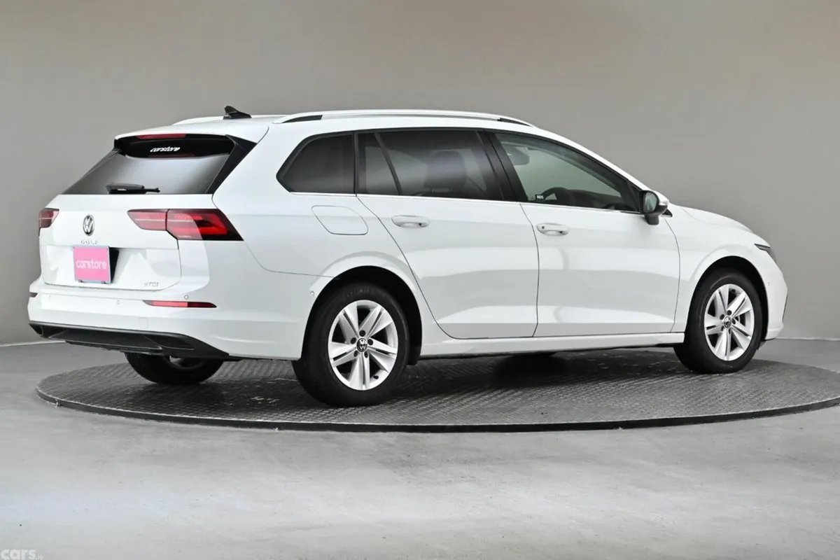 Volkswagen Golf Estate, Petrol Hybrid, 2022, White