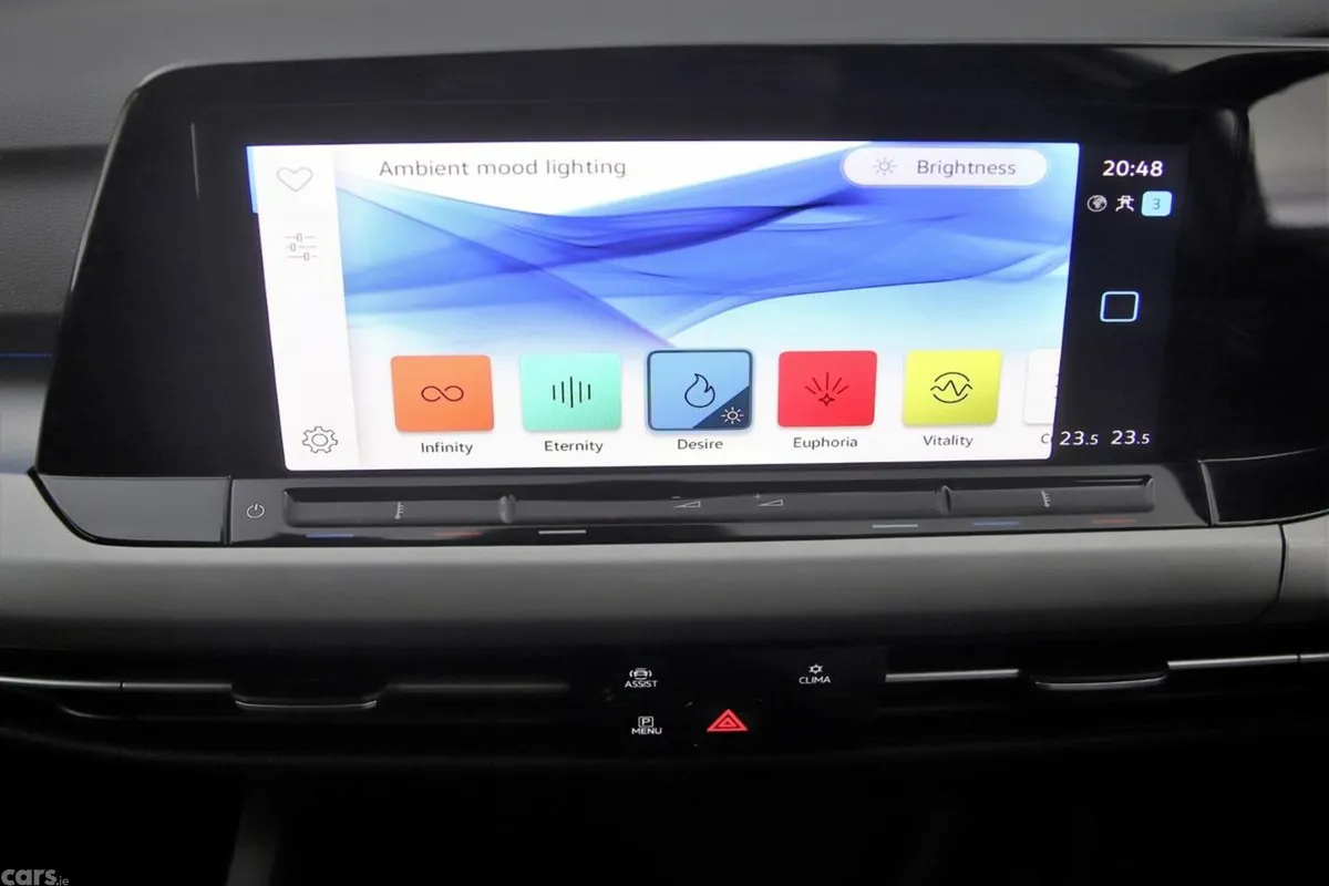 Volkswagen Golf Estate, Petrol Hybrid, 2022, White