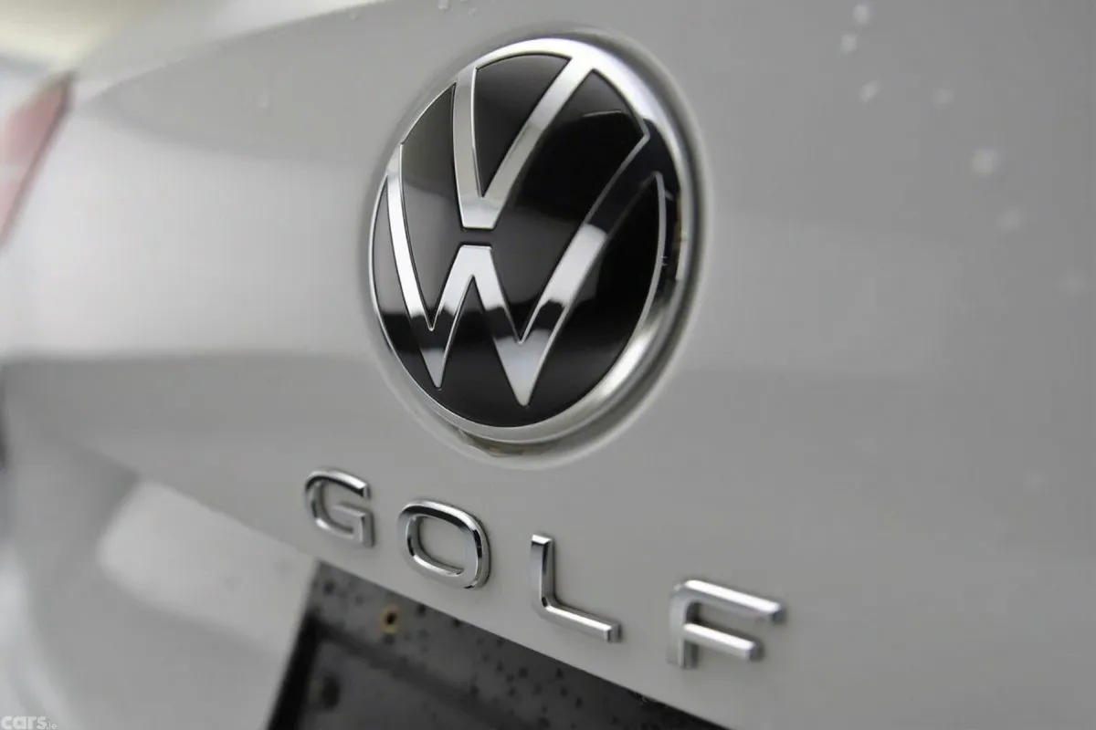 Volkswagen Golf Estate, Petrol Hybrid, 2022, White