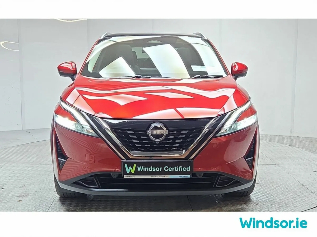 Nissan Qashqai MPV, Petrol Hybrid, 2024, Red