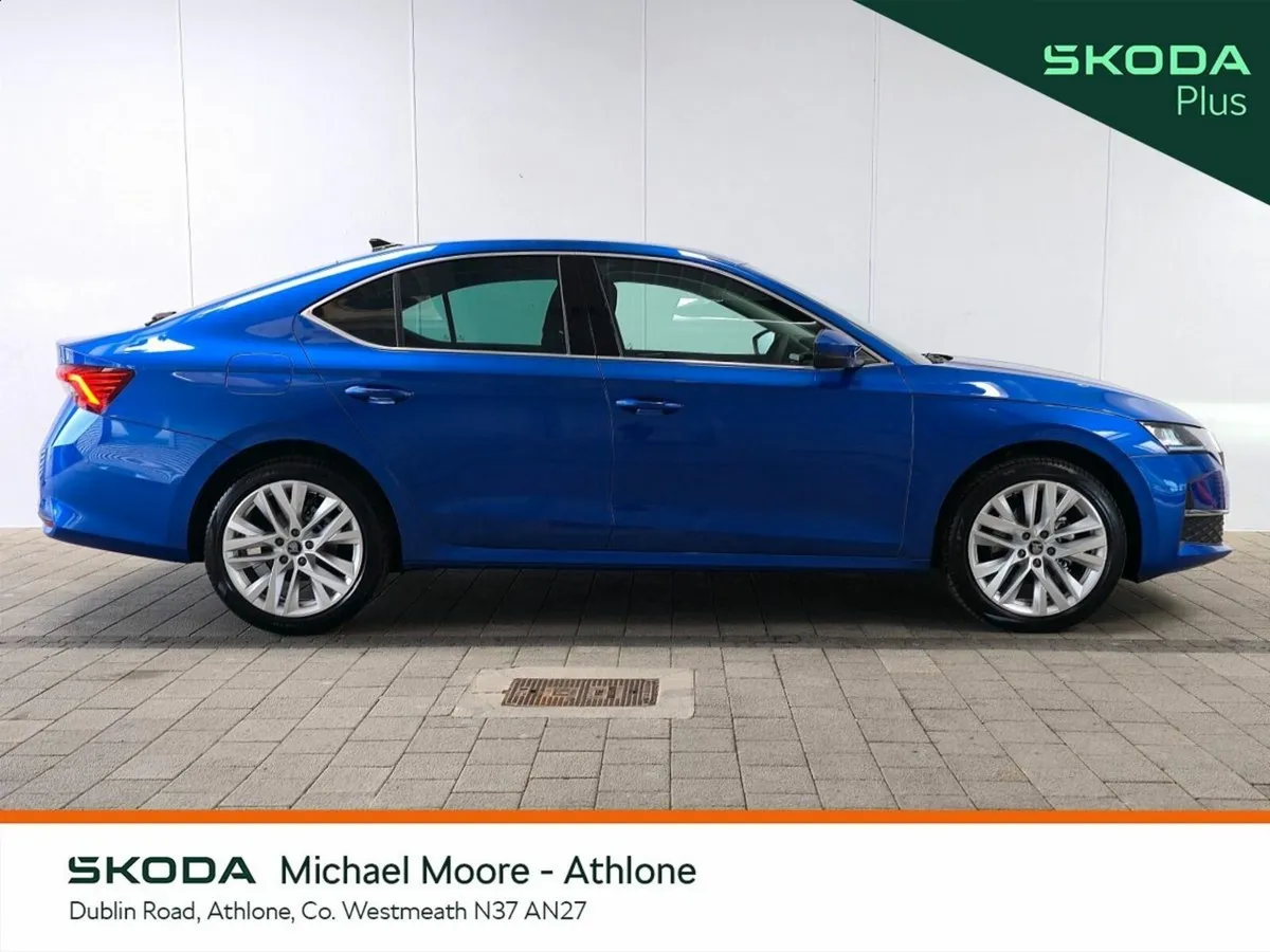 Skoda Octavia Saloon, Diesel, 2027, Blue