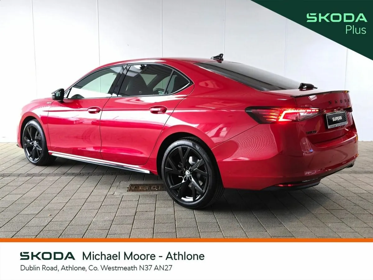 Skoda Superb Saloon, Diesel, 2027, Red
