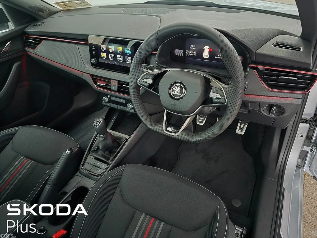 Skoda Kamiq Hatchback, Petrol, 2027, Silver