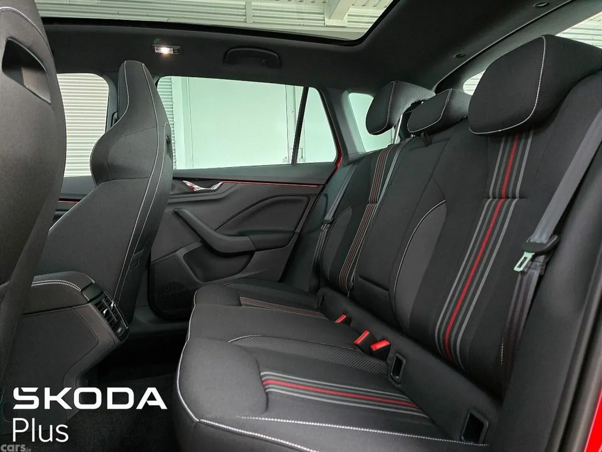 Skoda Kamiq Hatchback, Petrol, 2027, Red