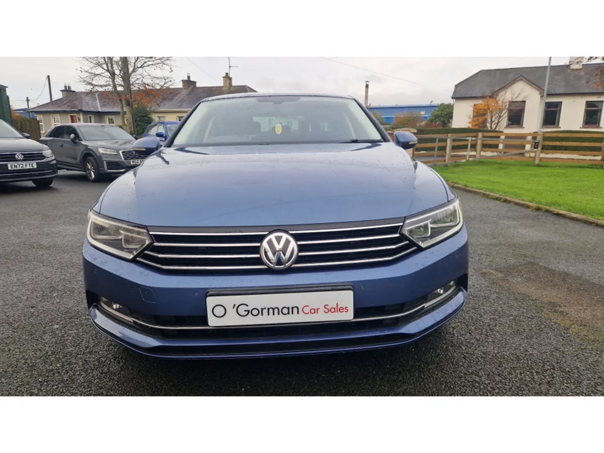 Volkswagen Passat Saloon, Diesel, 2017, Blue