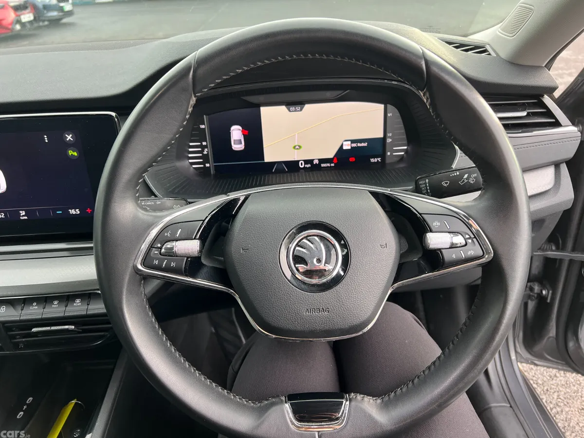 Skoda Octavia Hatchback, Diesel, 2022, Grey