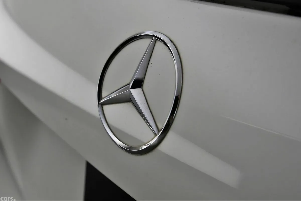 Mercedes-Benz B-Class MPV, Petrol, 2019, White