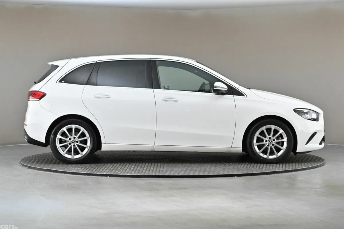 Mercedes-Benz B-Class MPV, Petrol, 2019, White