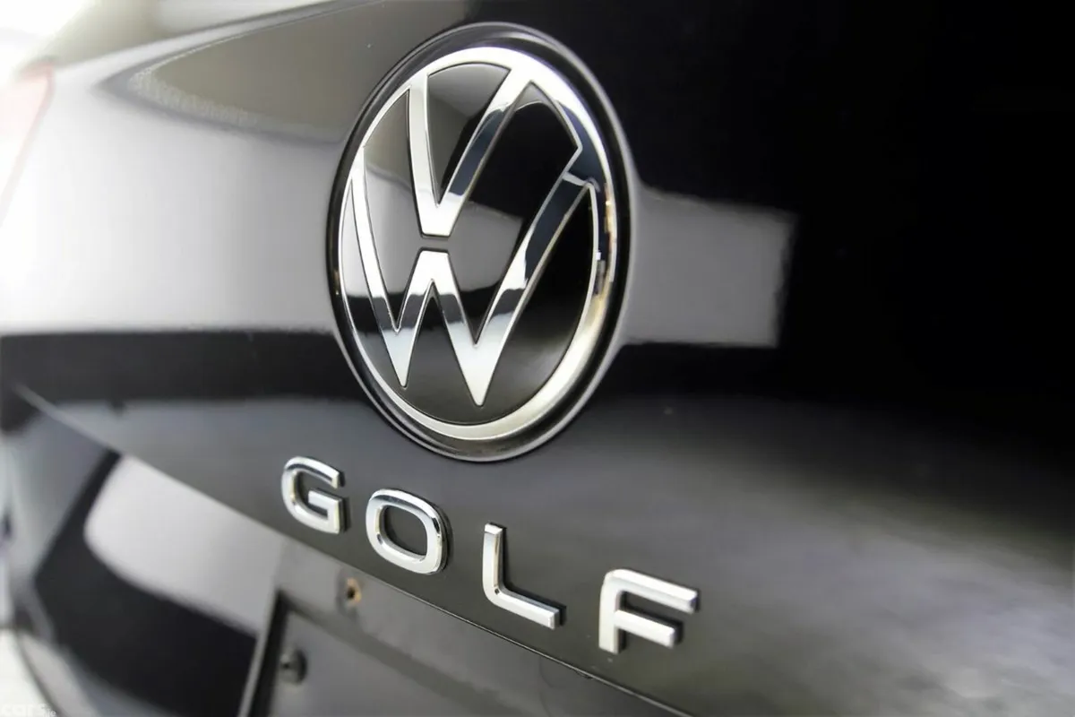 Volkswagen Golf Estate, Petrol Hybrid, 2022, Black