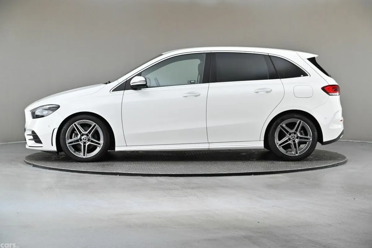 Mercedes-Benz B-Class MPV, Petrol, 2022, White