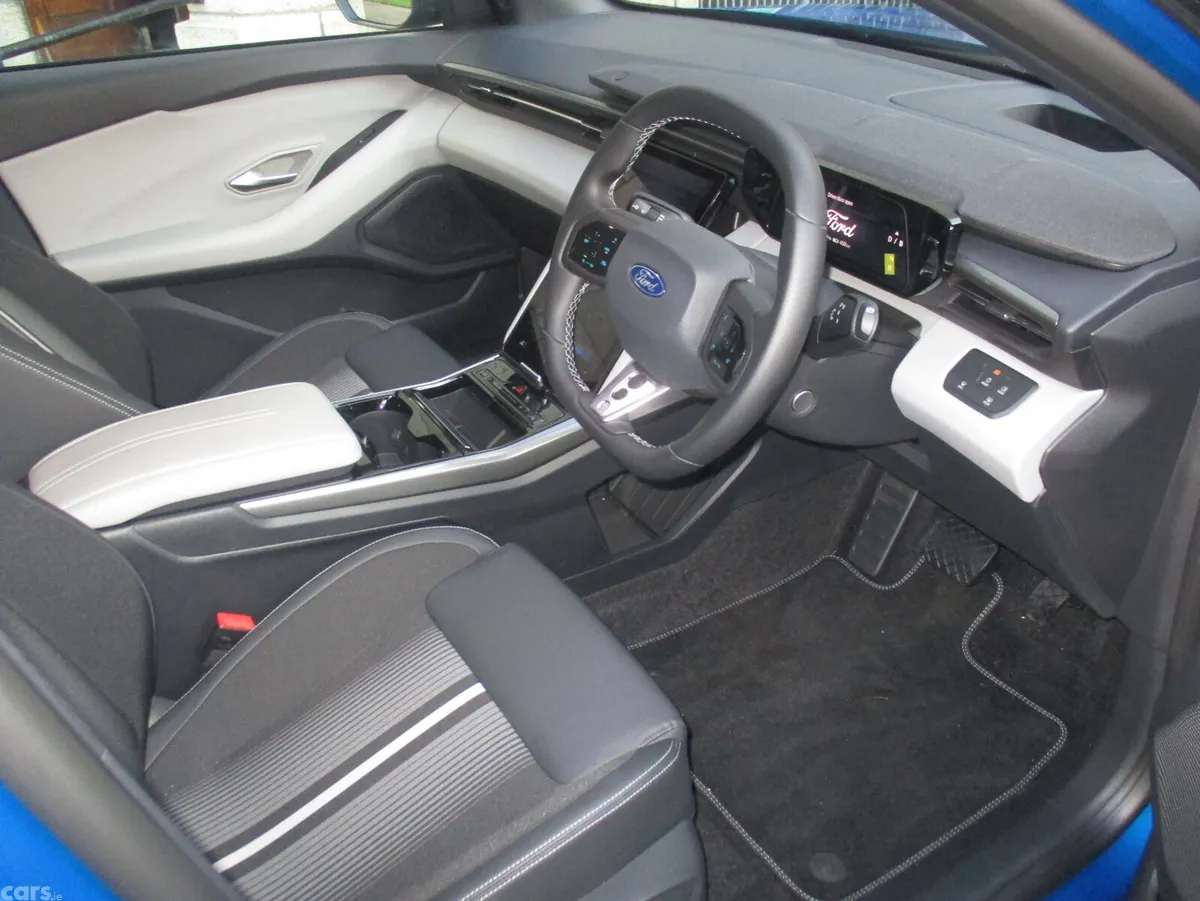 Ford Capri Hatchback, Electric, 2026, Blue