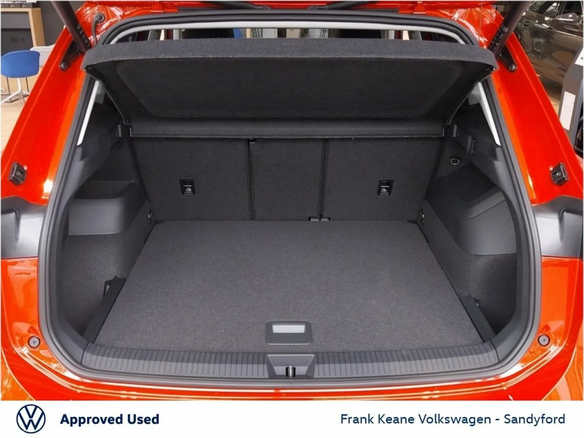 Volkswagen Tiguan SUV, Petrol Plug-in Hybrid, 2027, Red