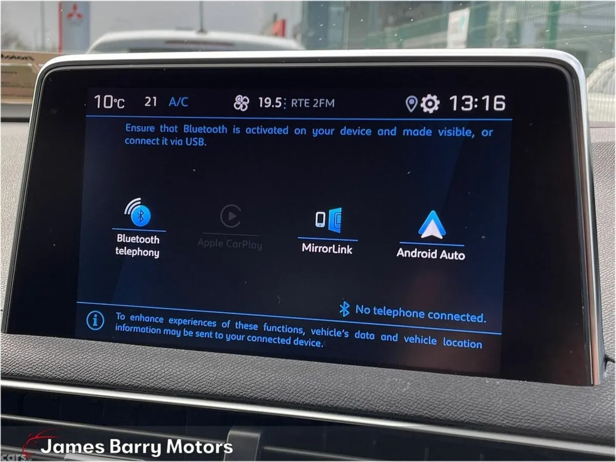 Peugeot 5008 MPV, Petrol, 2019, Grey