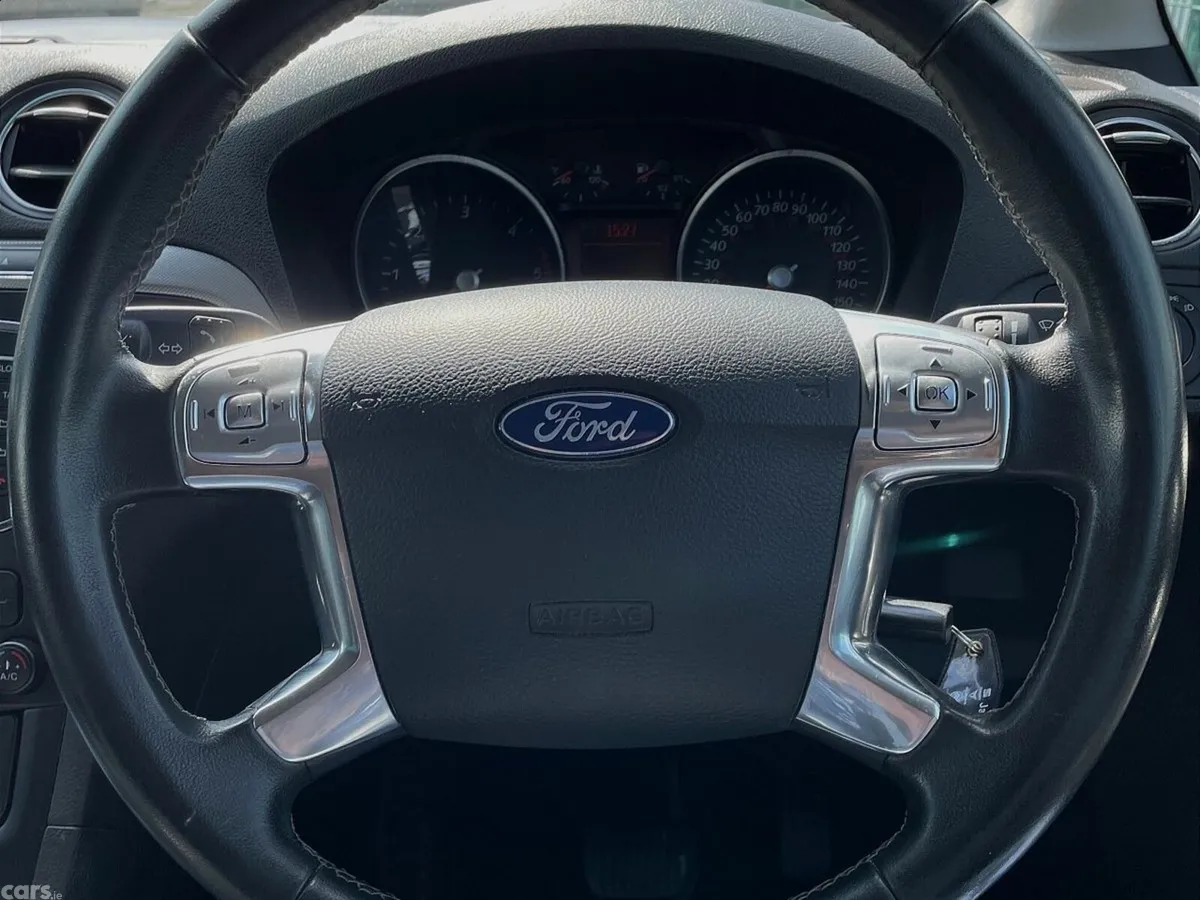 Ford Galaxy MPV, Diesel, 2015, Black