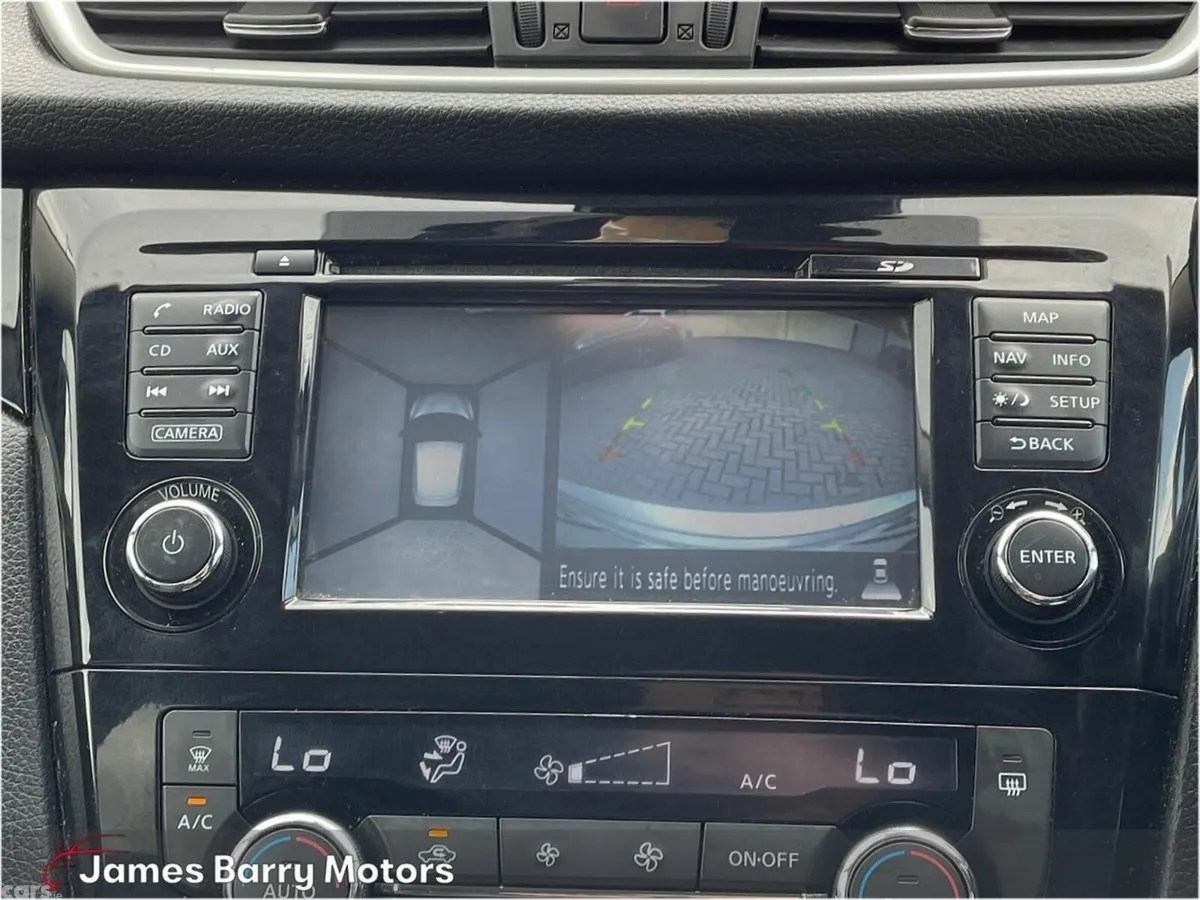 Nissan Qashqai SUV, Diesel, 2016, Silver