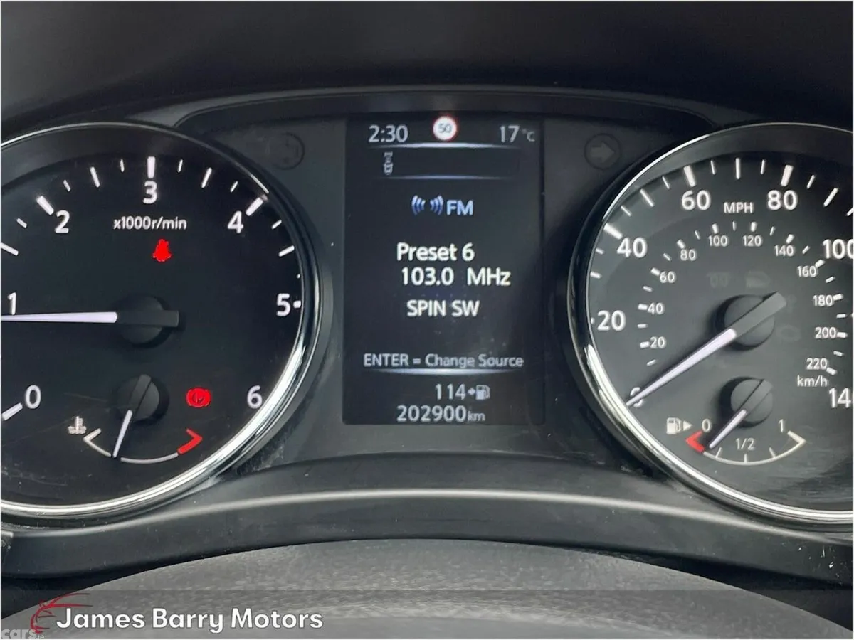 Nissan Qashqai SUV, Diesel, 2016, Silver