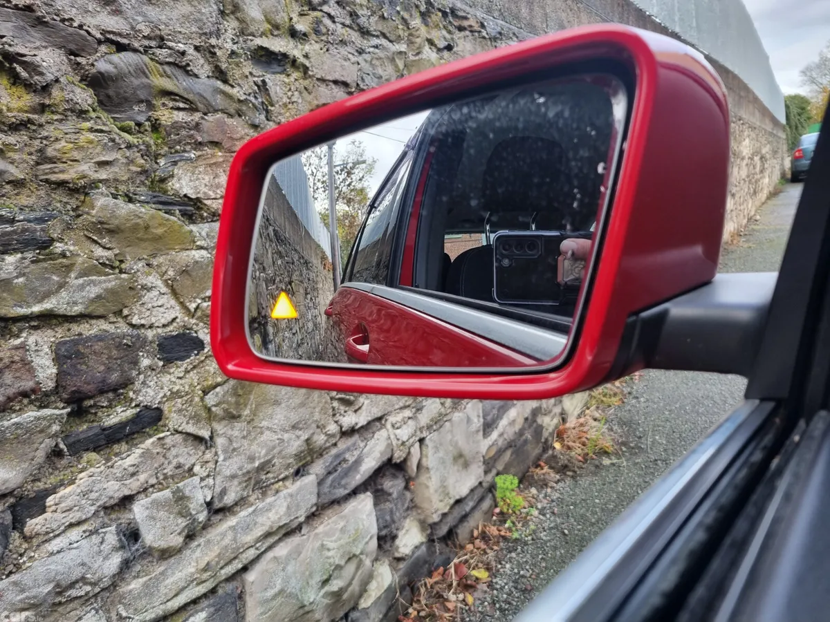 Mercedes-Benz B-Class MPV, Petrol, 2014, Red