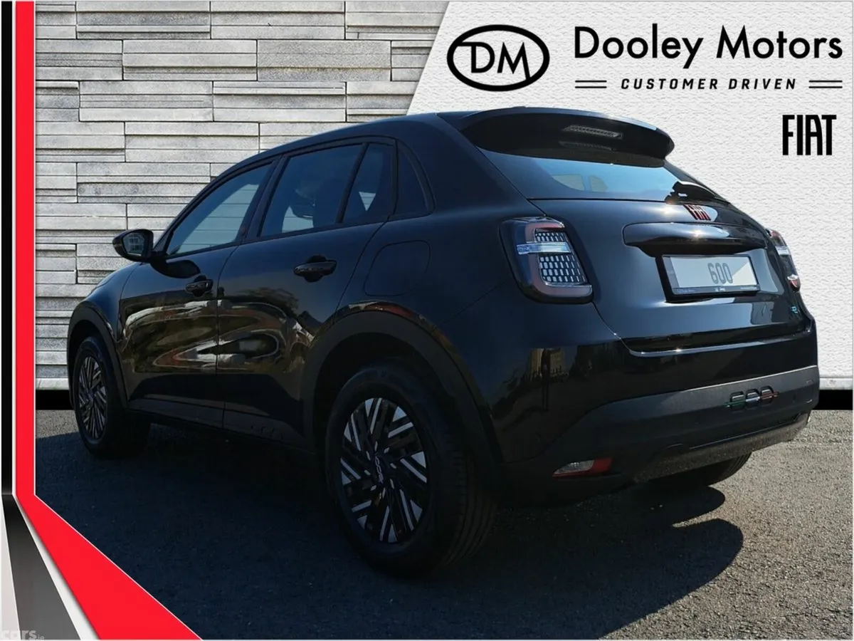 Fiat 600 Hatchback, Electric, 2025, Black