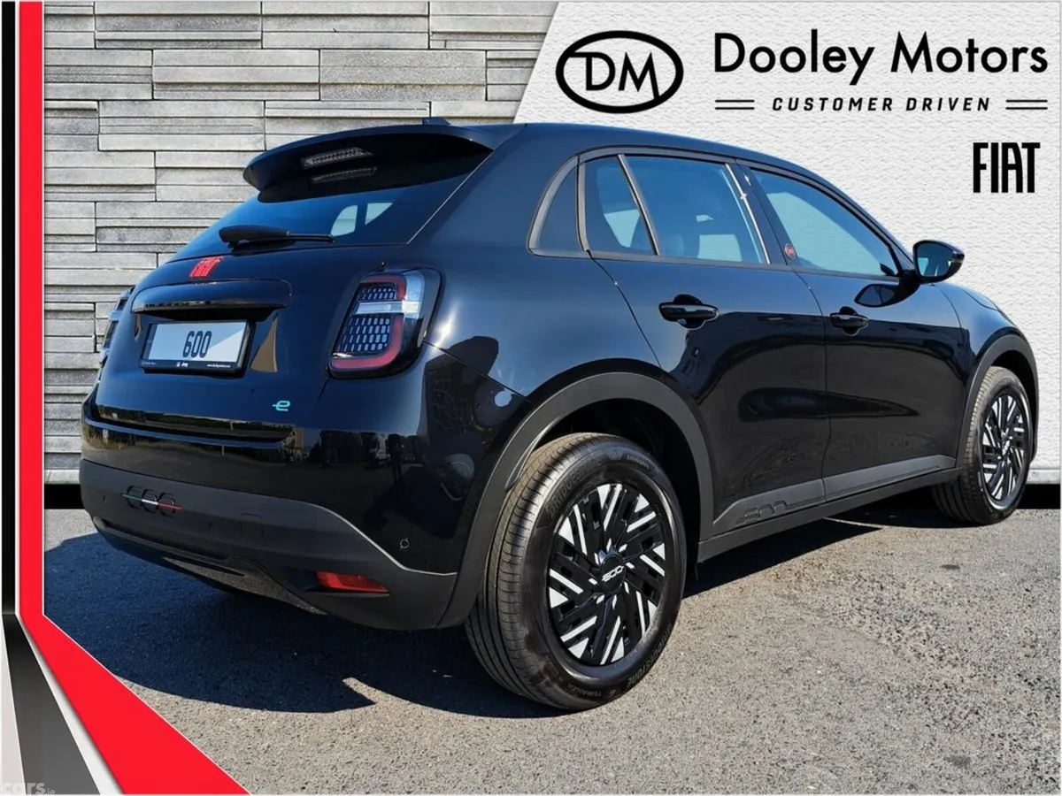 Fiat 600 Hatchback, Electric, 2025, Black