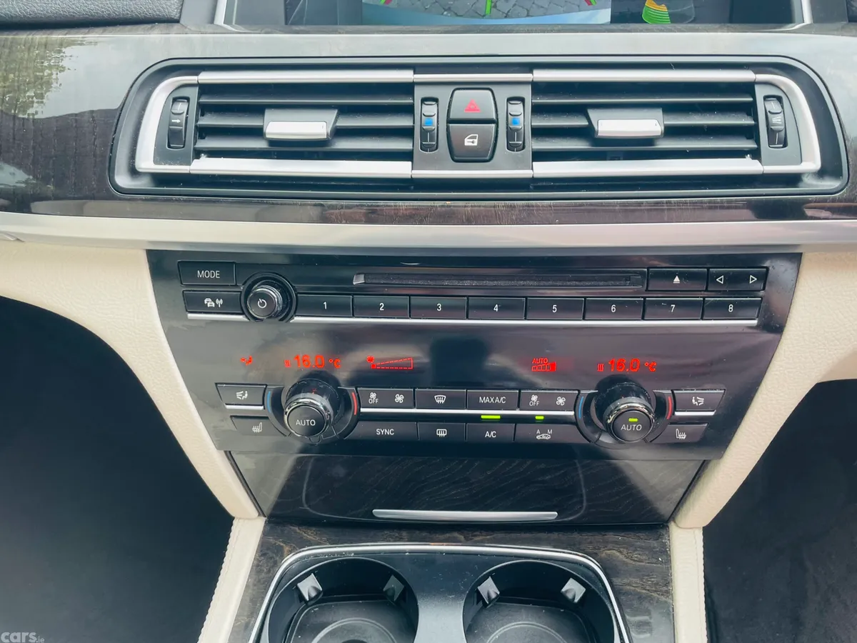 BMW 7-Series Saloon, Diesel, 2014, Silver