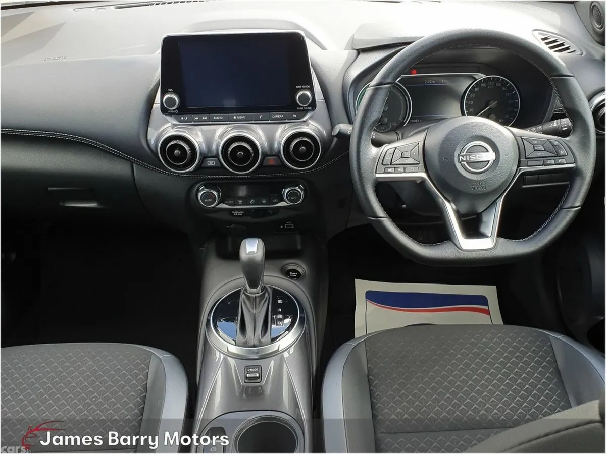 Nissan Juke SUV, Petrol Hybrid, 2024, White