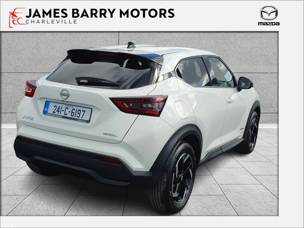 Nissan Juke SUV, Petrol Hybrid, 2024, White