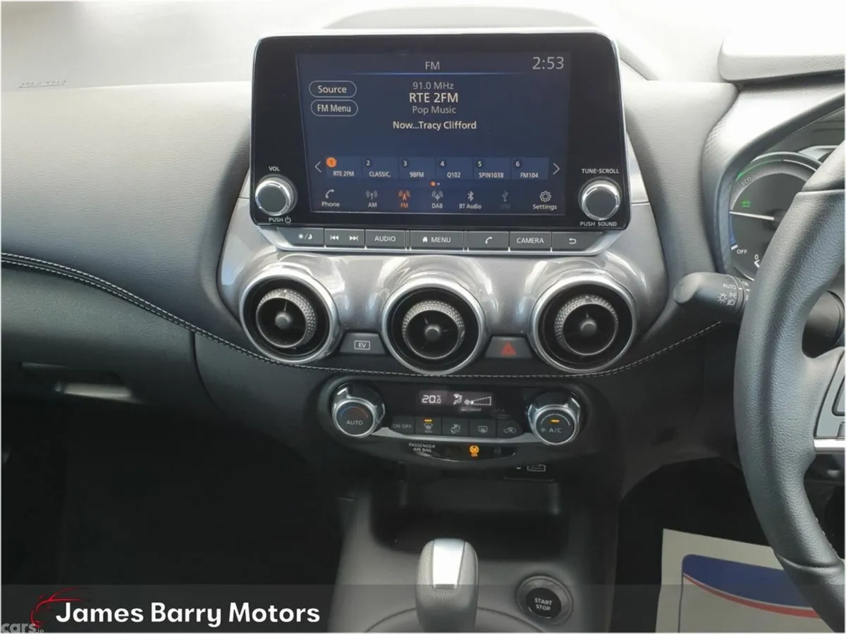 Nissan Juke SUV, Petrol Hybrid, 2024, White